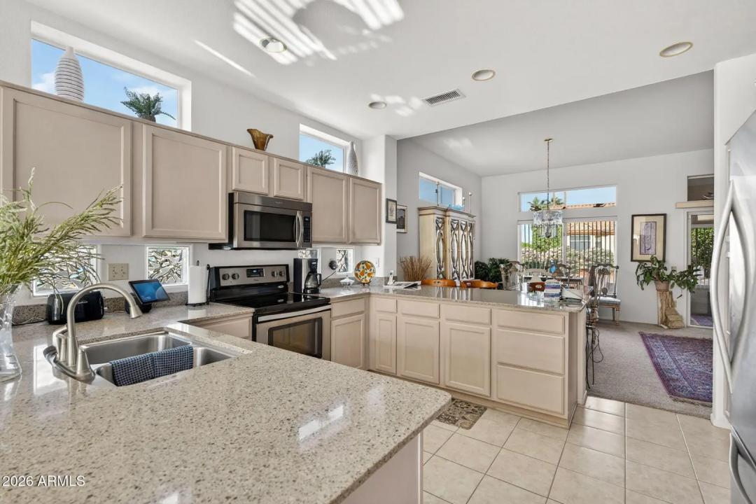 Real Estate Picture 6