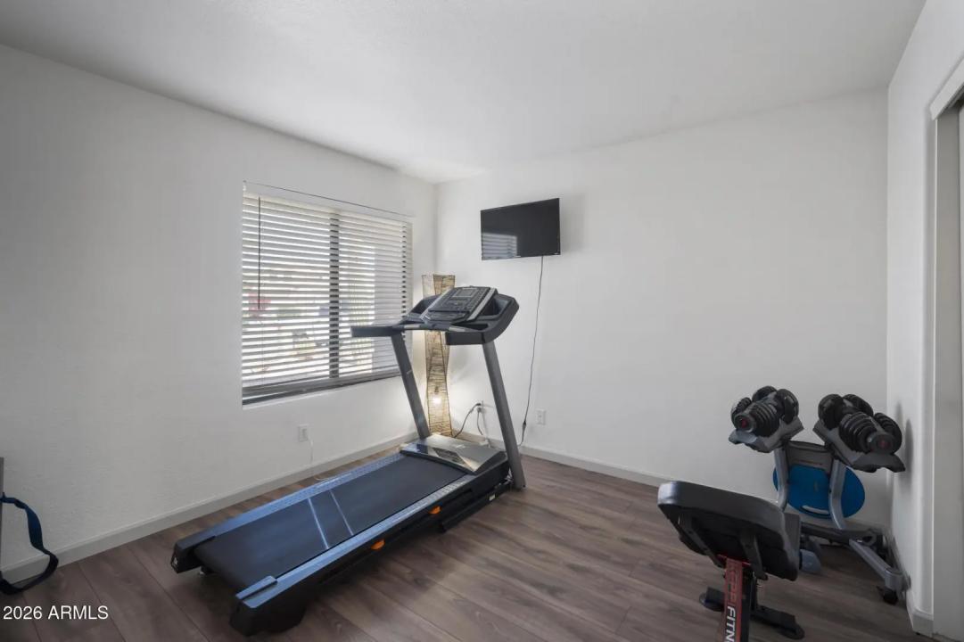 Real Estate Picture 22