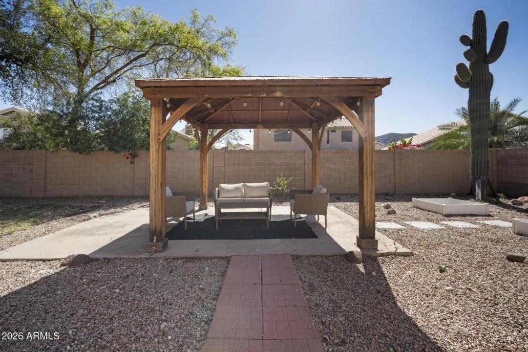 Real Estate Picture 26