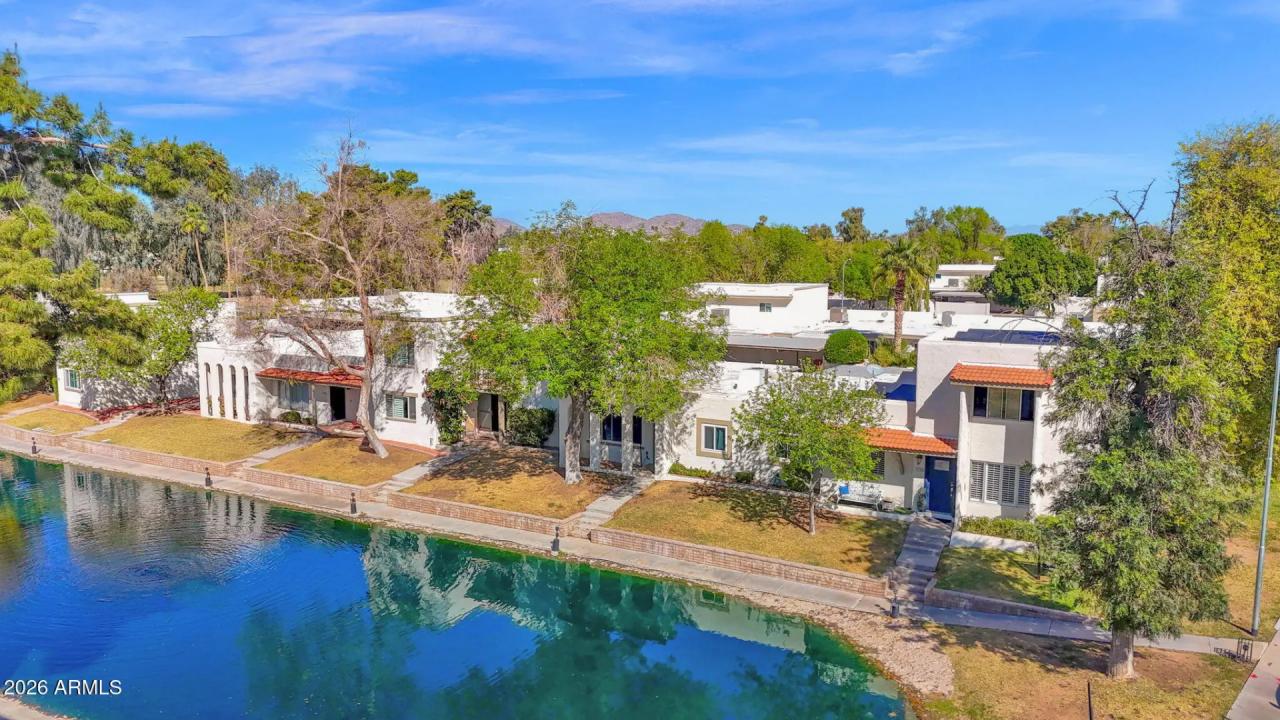 Real Estate Picture 2