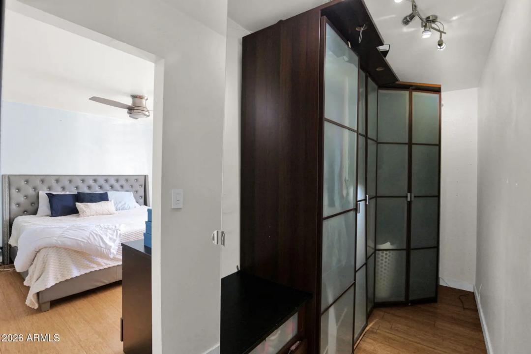 Real Estate Picture 21