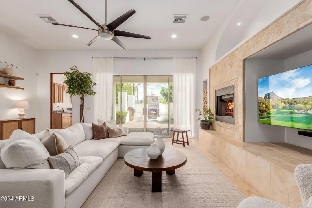 Real Estate Picture 7