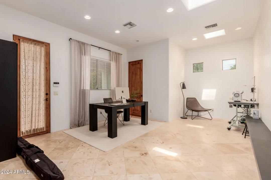 Real Estate Picture 22