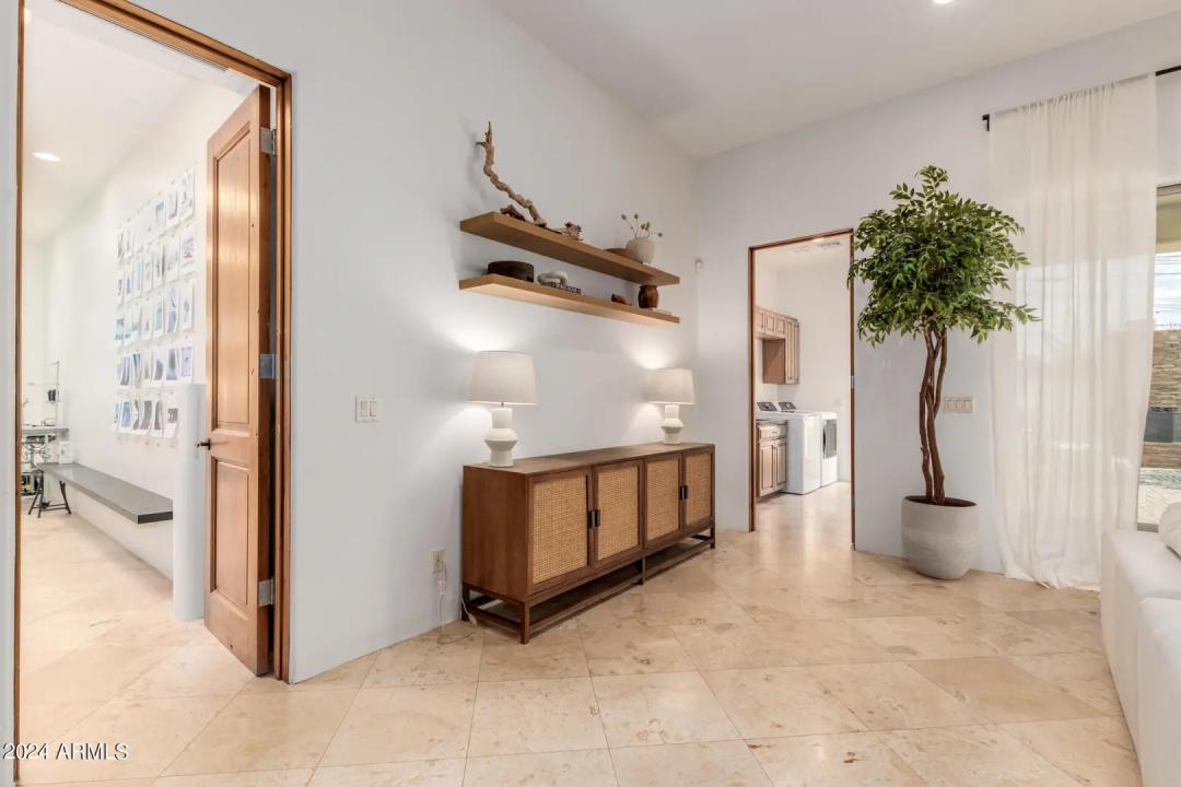 Real Estate Picture 25