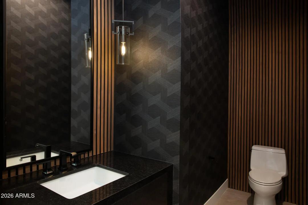 Real Estate Picture 15