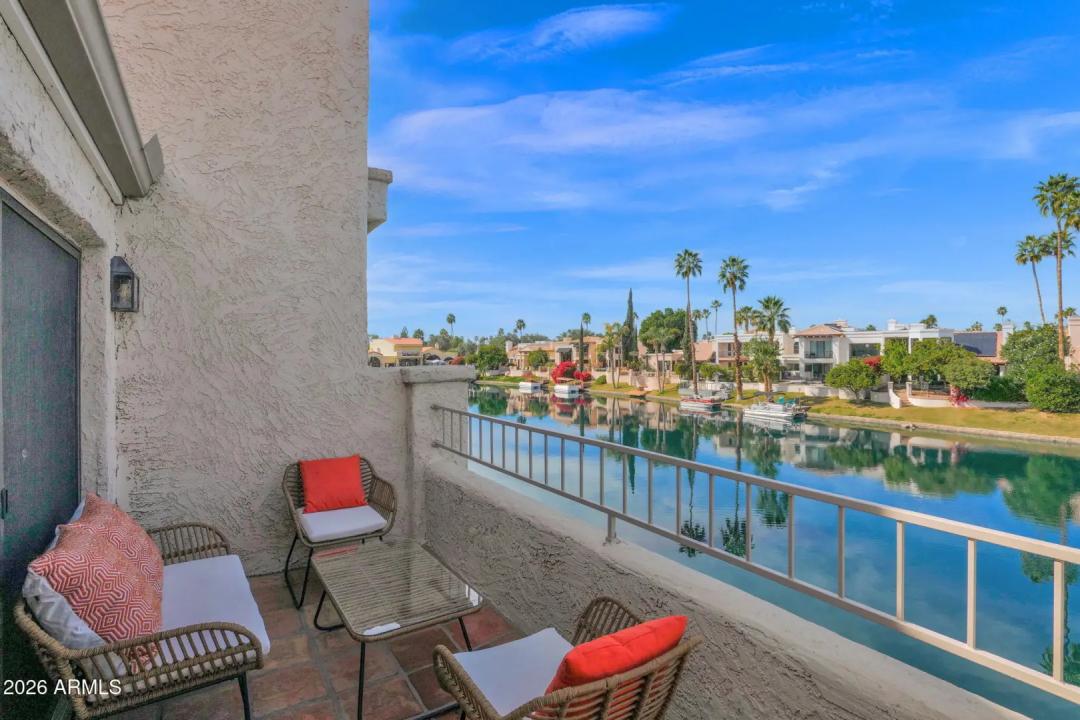 Real Estate Picture 17