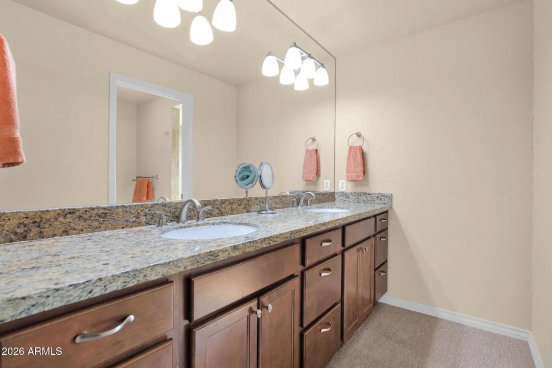 Real Estate Picture 26