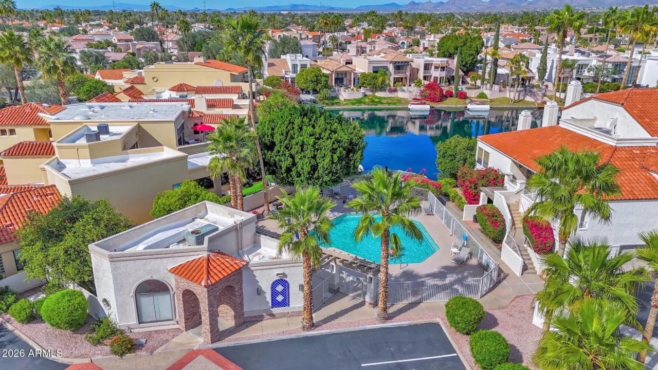 Real Estate Picture 33