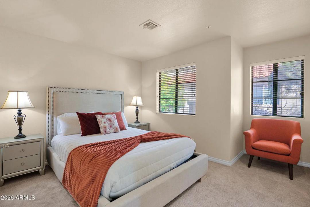 Real Estate Picture 25