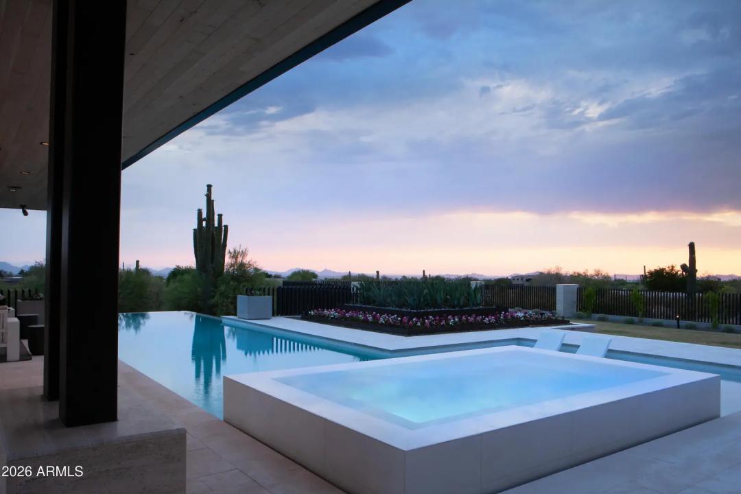 Real Estate Picture 16