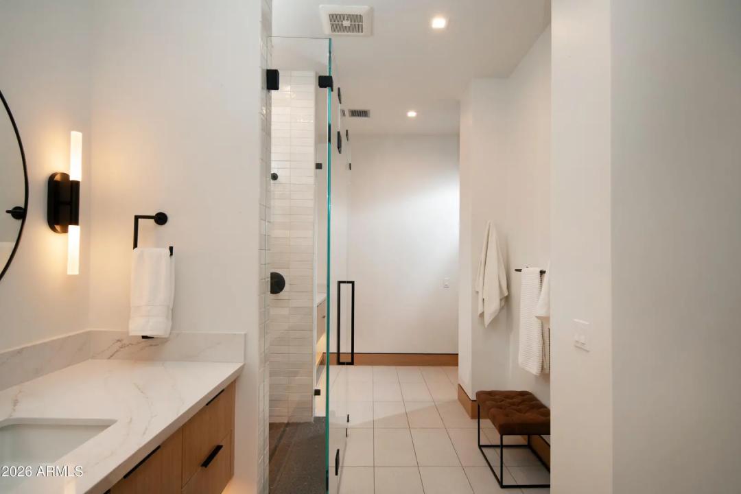 Real Estate Picture 26