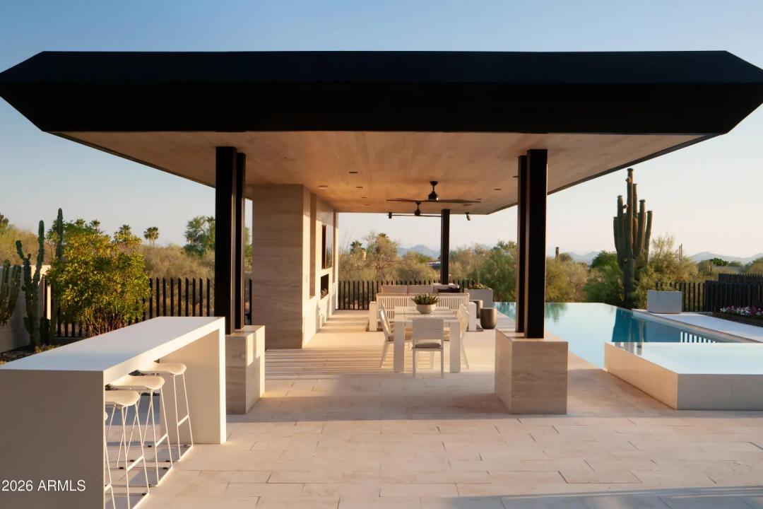 Real Estate Picture 32