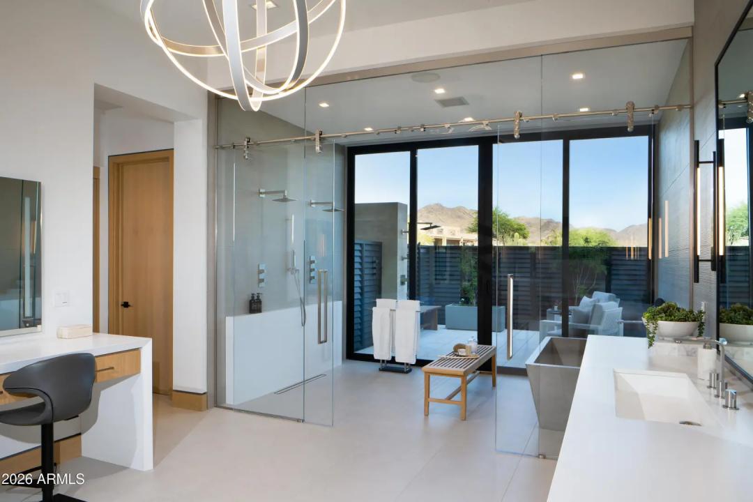 Real Estate Picture 34