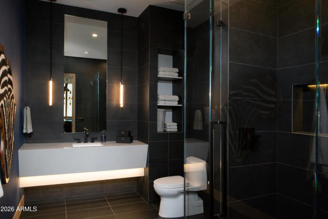 Real Estate Picture 39
