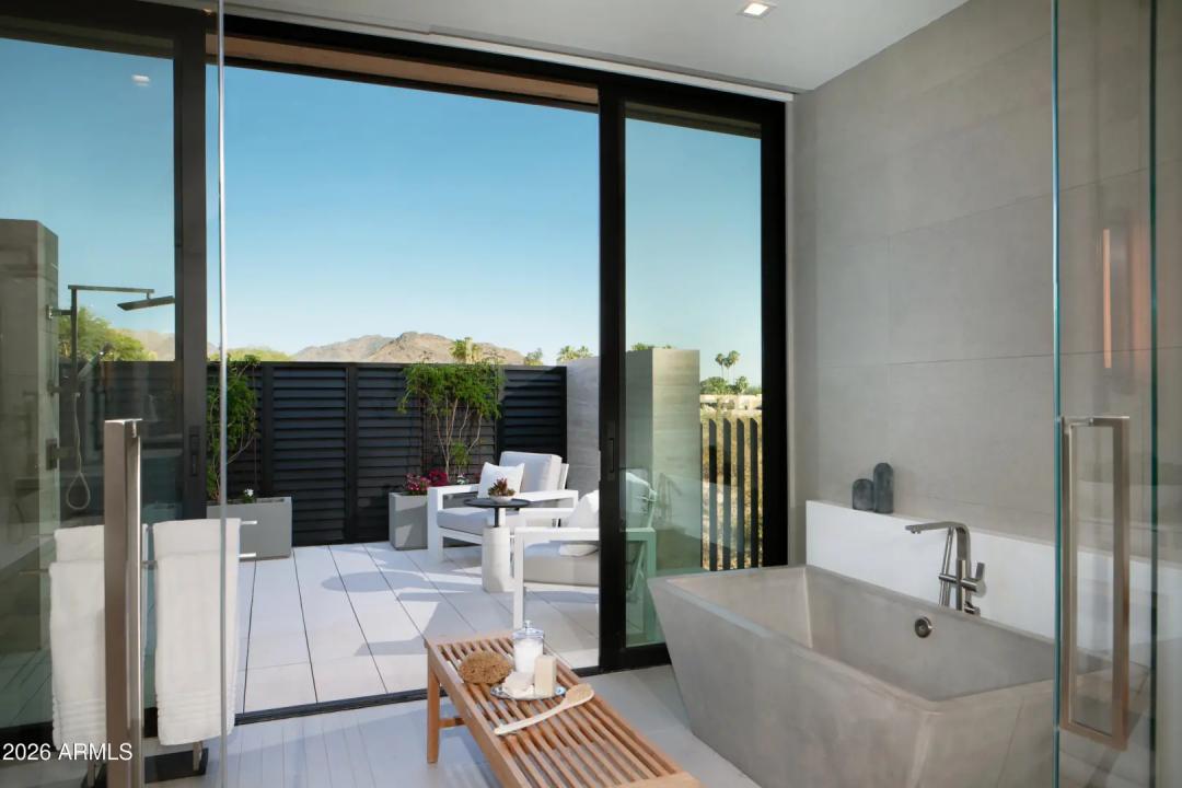 Real Estate Picture 44