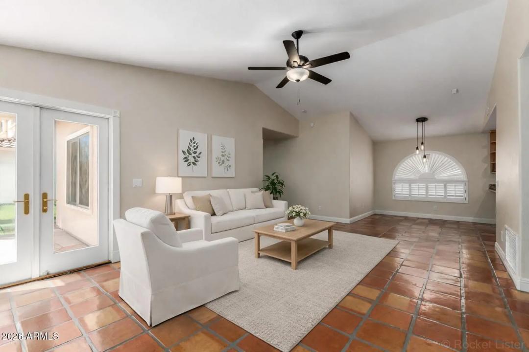 Real Estate Picture 6