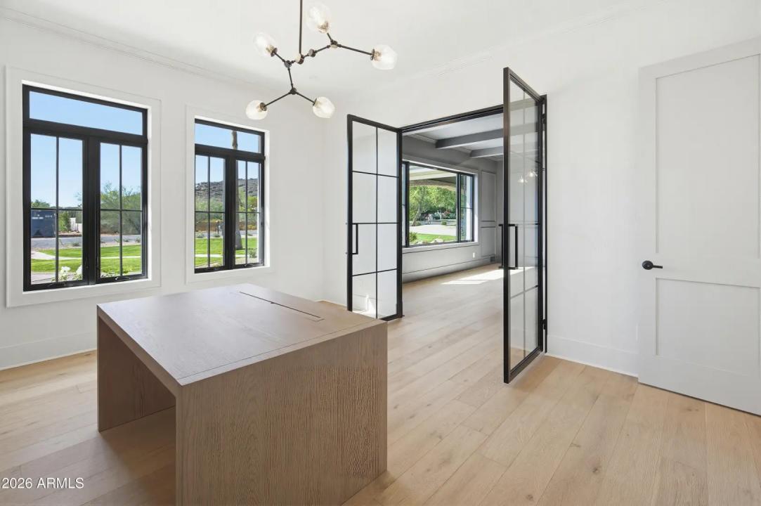 Real Estate Picture 17