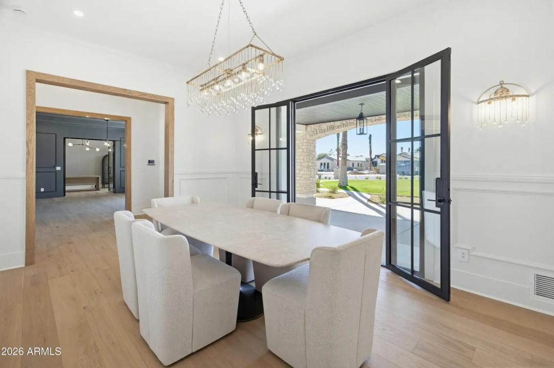 Real Estate Picture 10