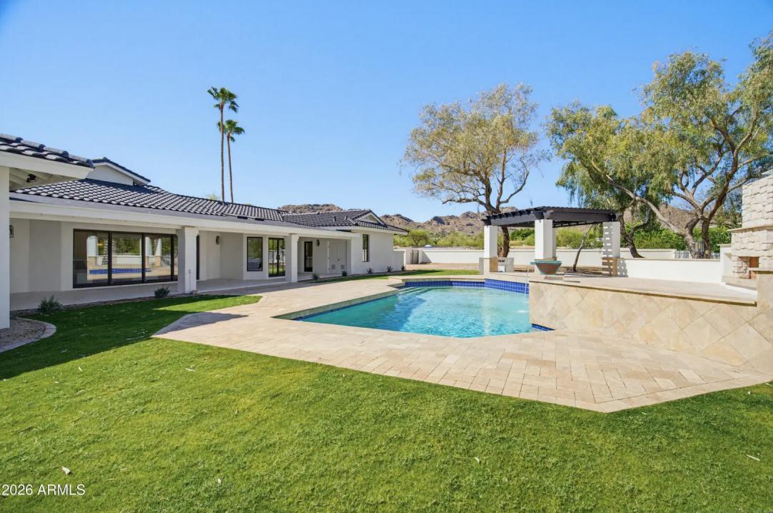 Real Estate Picture 35