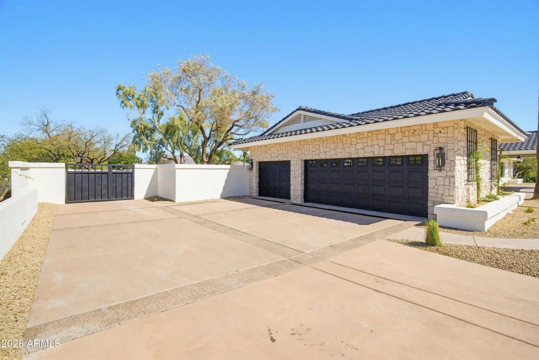 Real Estate Picture 39