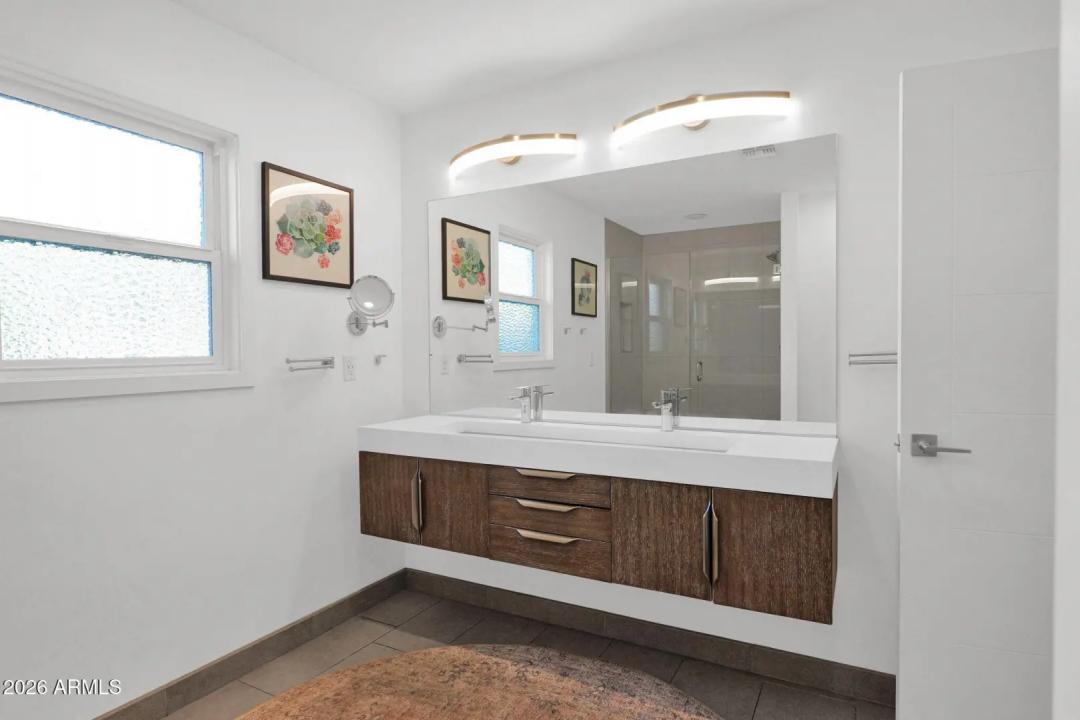 Real Estate Picture 35