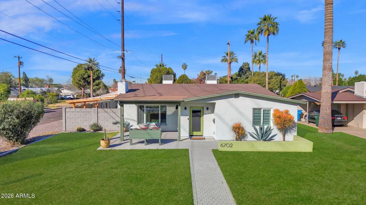 Real Estate Picture 1