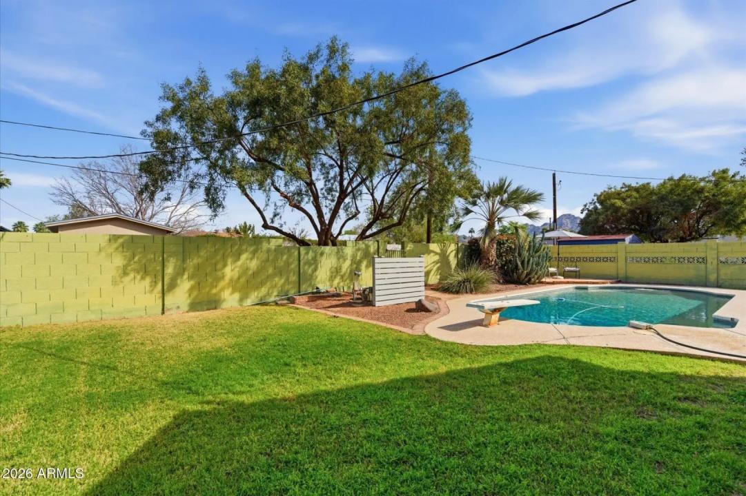 Real Estate Picture 26