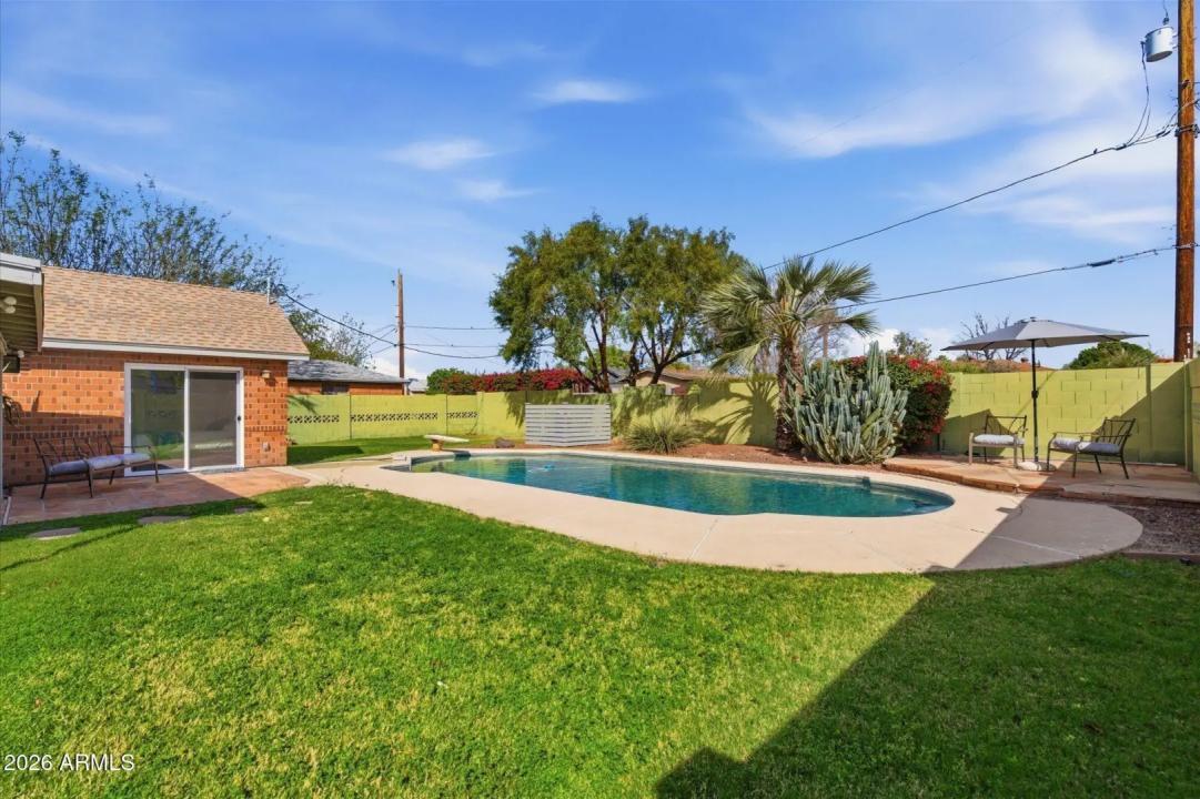 Real Estate Picture 22