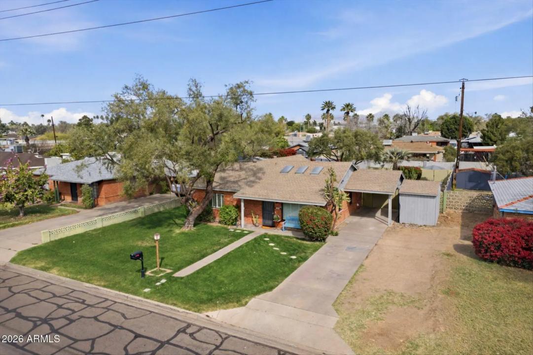 Real Estate Picture 29