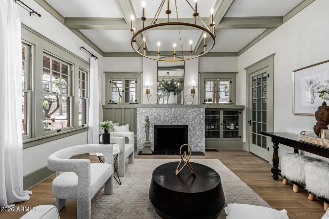 Real Estate Picture 1