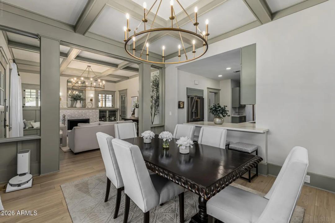 Real Estate Picture 9