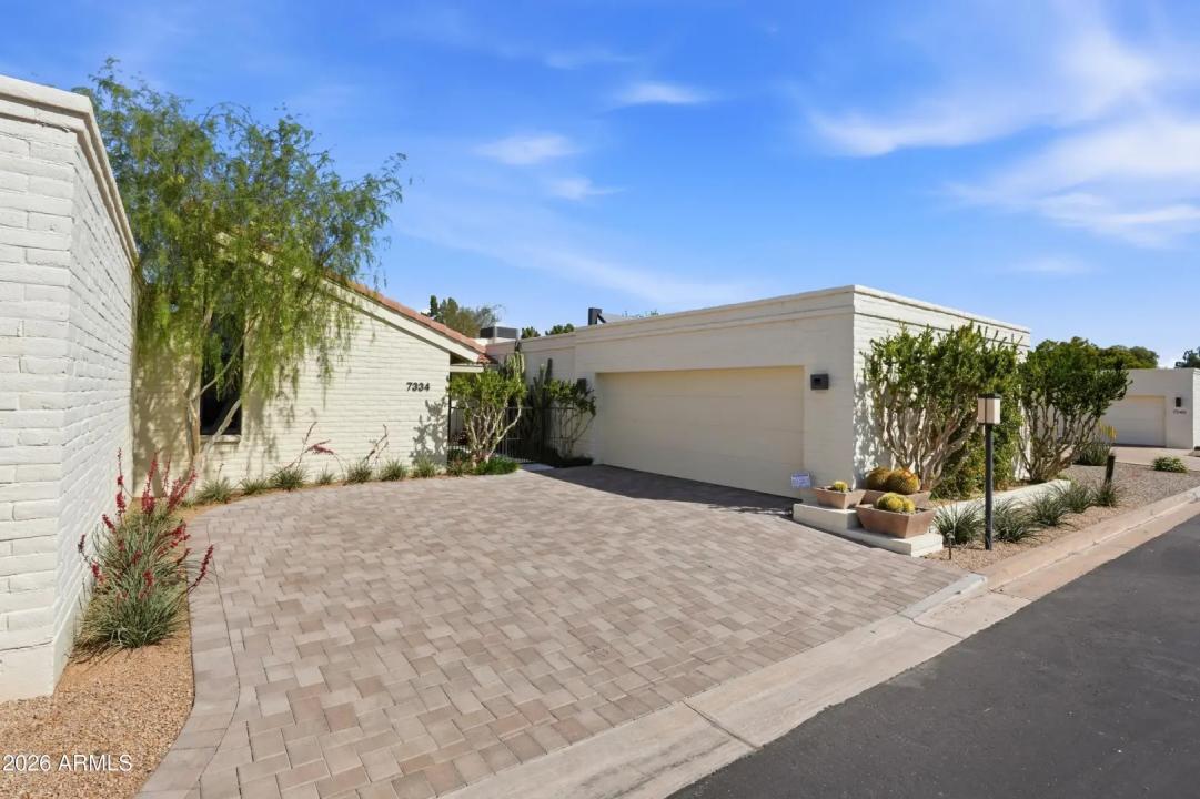 Real Estate Picture 2