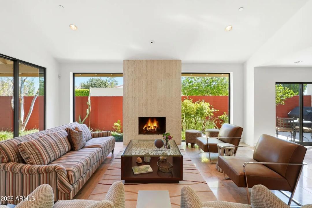 Real Estate Picture 10