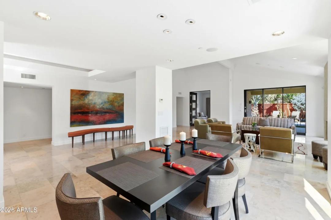 Real Estate Picture 7