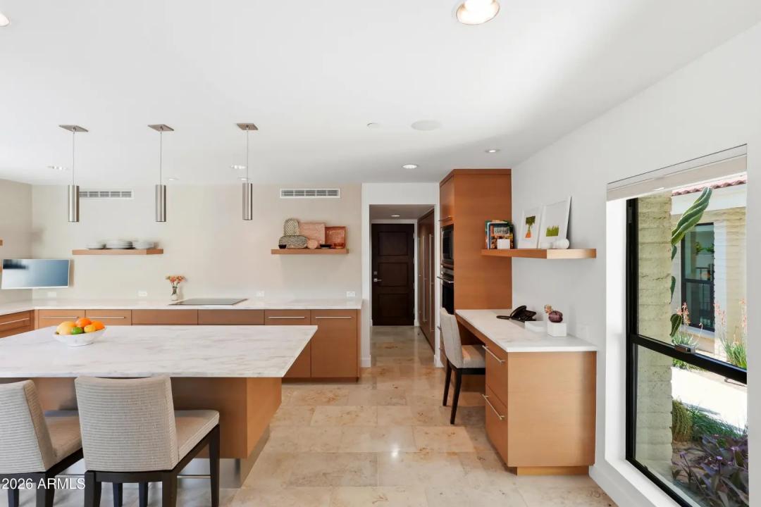 Real Estate Picture 19