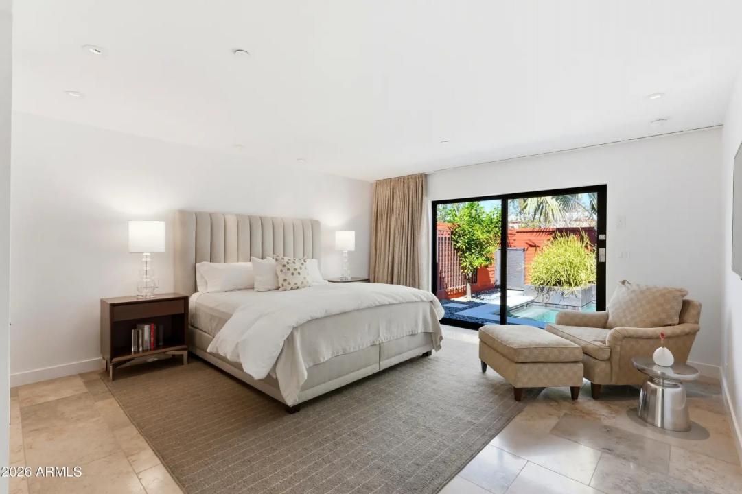 Real Estate Picture 24