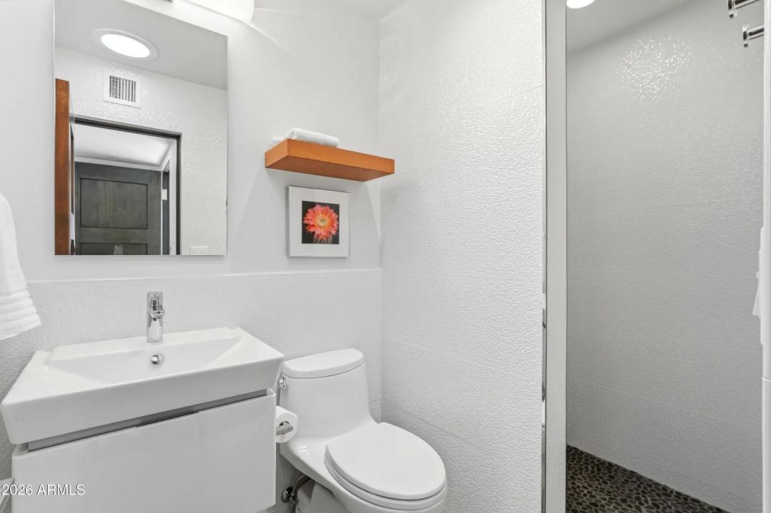 Real Estate Picture 34