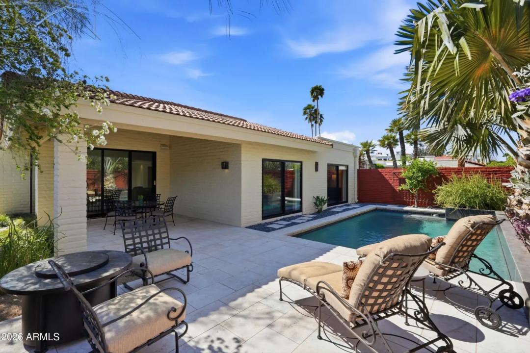 Real Estate Picture 40