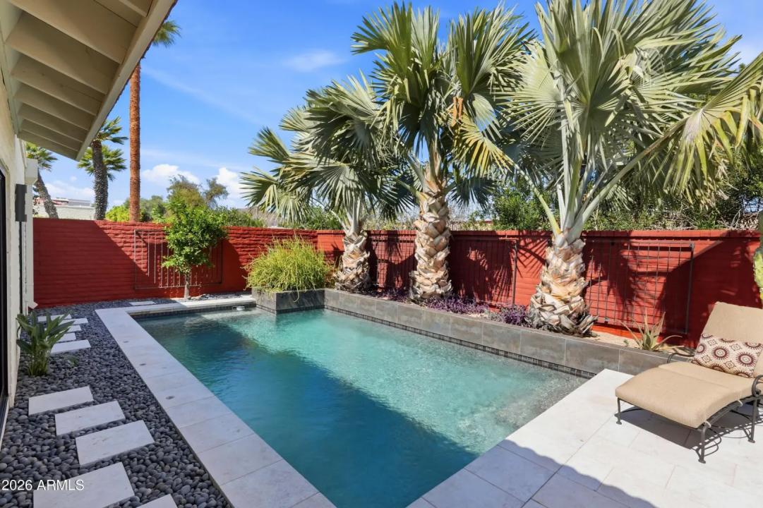 Real Estate Picture 42