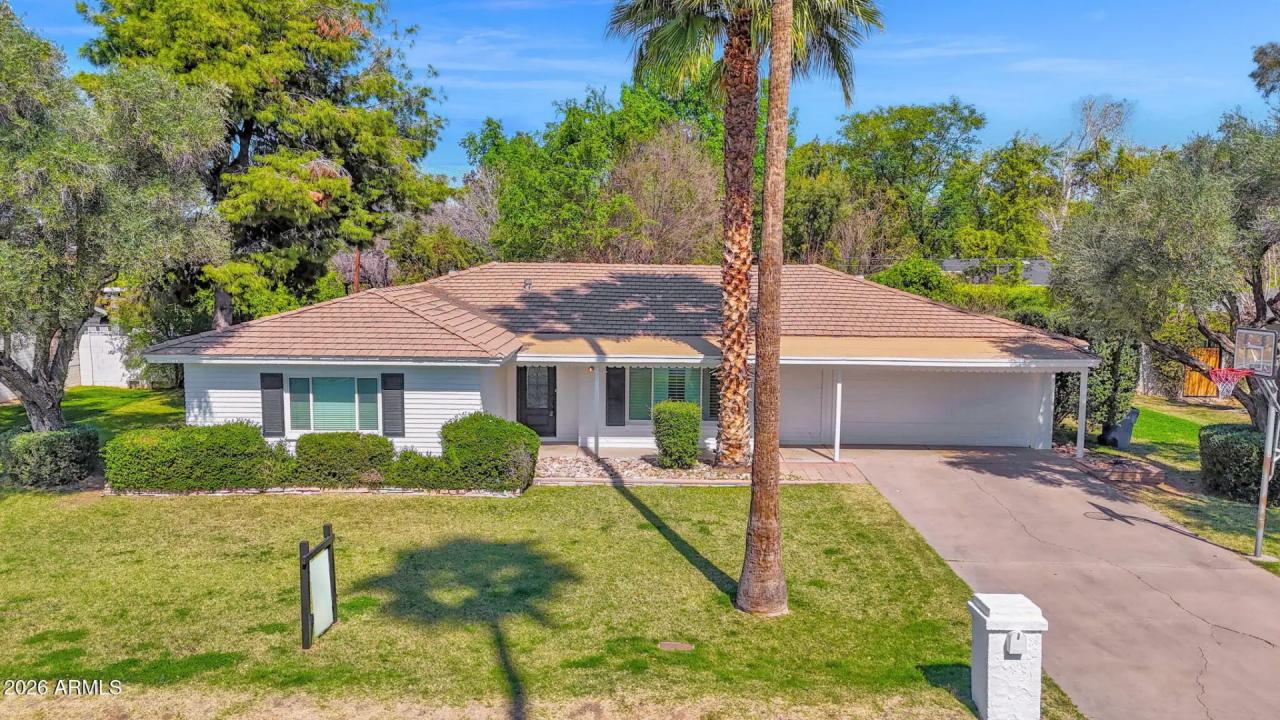 Real Estate Picture 1