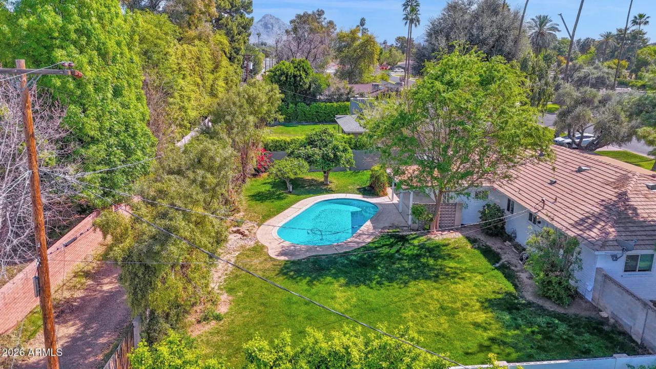 Real Estate Picture 40