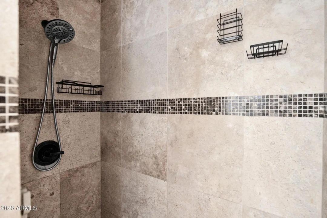 Real Estate Picture 22