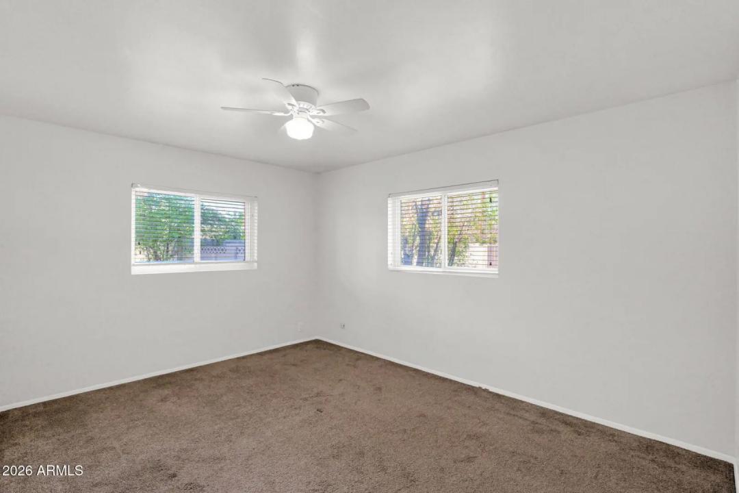 Real Estate Picture 23