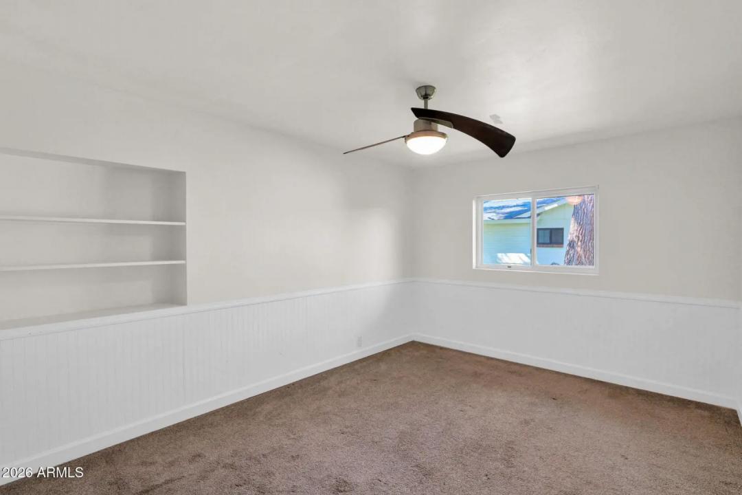 Real Estate Picture 27