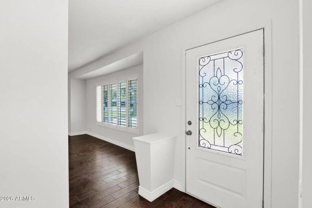 Real Estate Picture 8