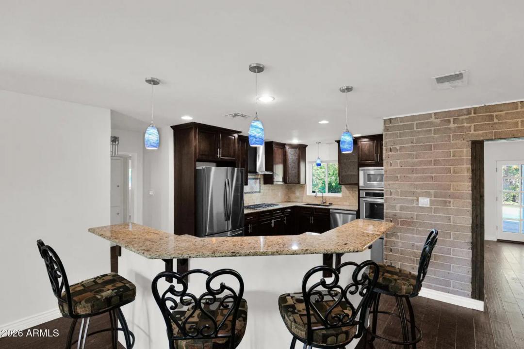 Real Estate Picture 13