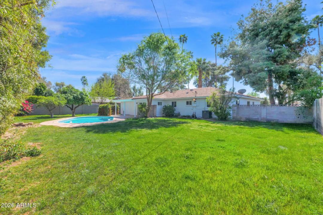 Real Estate Picture 35