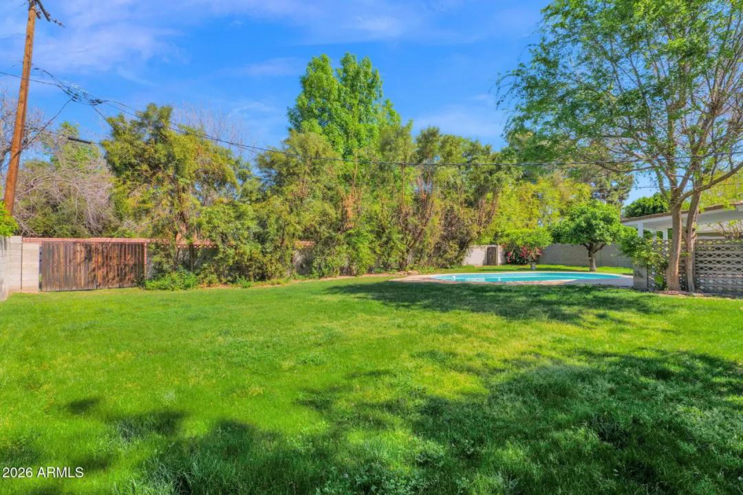 Real Estate Picture 36