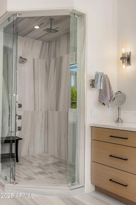 Real Estate Picture 14