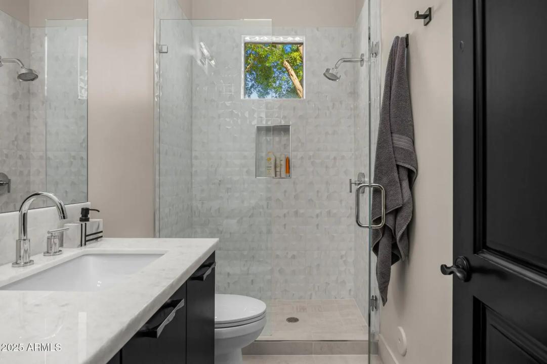 Real Estate Picture 17